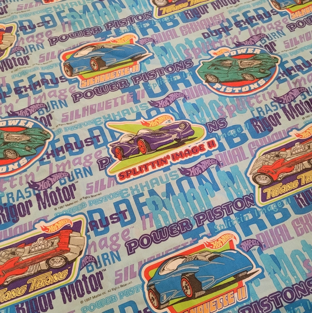 Vintage 1997 Mattel Hot Wheels Twin Sheet Spread